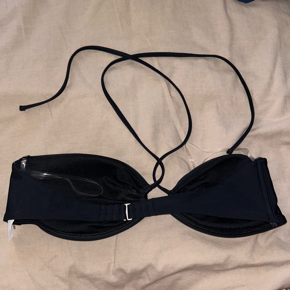 NWOT Abercrombie halter bikini top - Picture 2 of 3